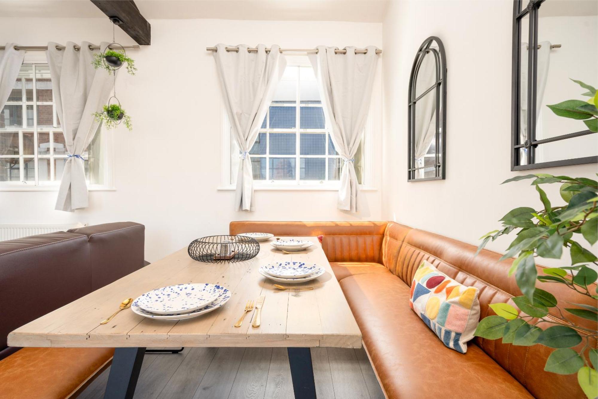 Apartment Wood Street - Stylish Prime Location By Vichy *